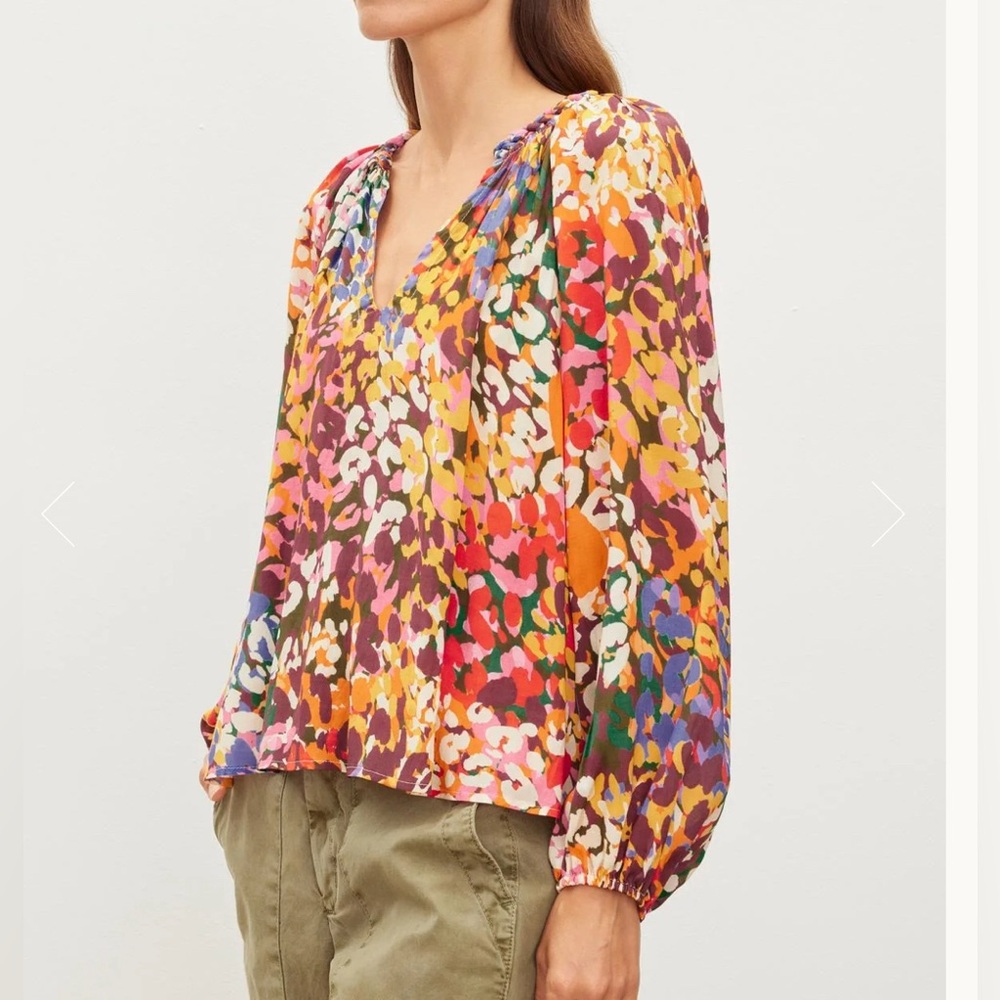 Velvet by grahams & Spencer Dion Top size Small